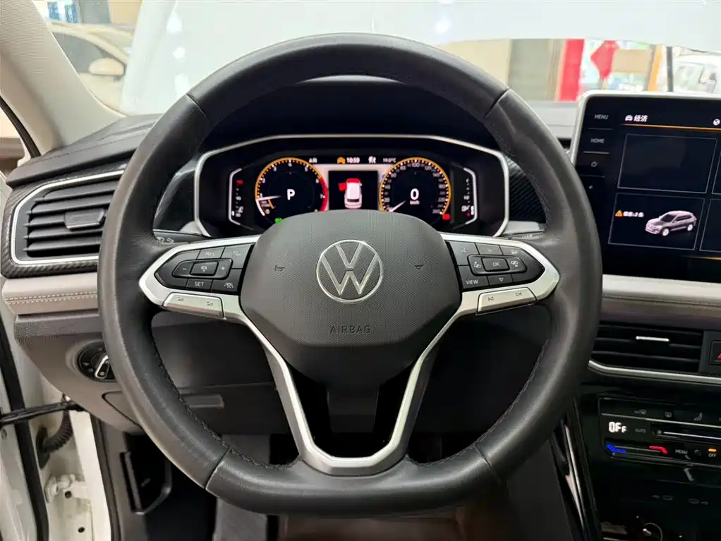 Volkswagen Tayron 2023 280TSI 2WD Luxury Plus Advanced Edition фото 13