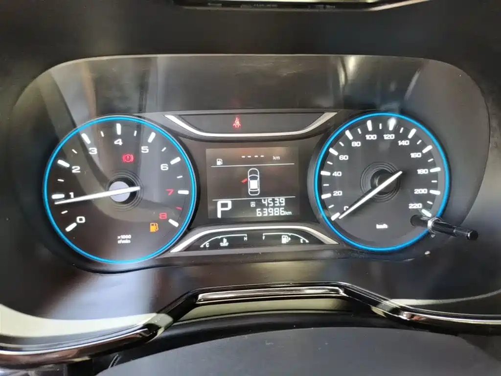 GAC Trumpchi Trumpchi GS4 2018 200T G-DCT 2WD Elite Edition фото 12