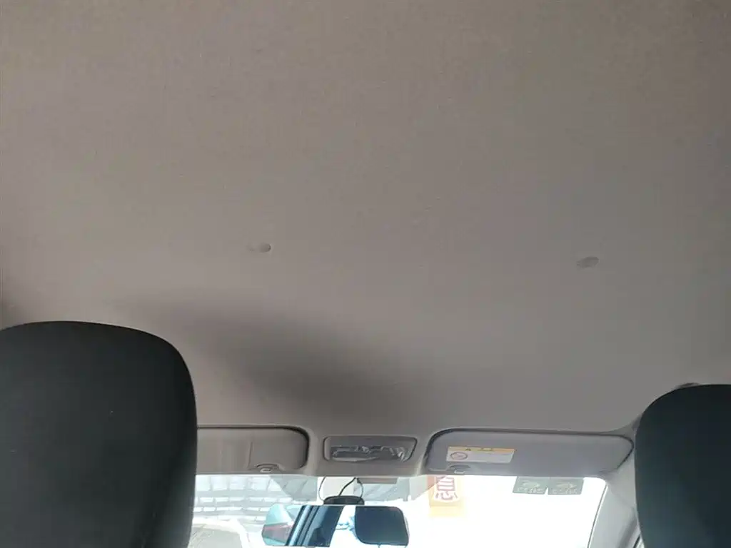Toyota YARiS L Zhi Xuan 2015 1.5E Auto Charming Edition фото 18