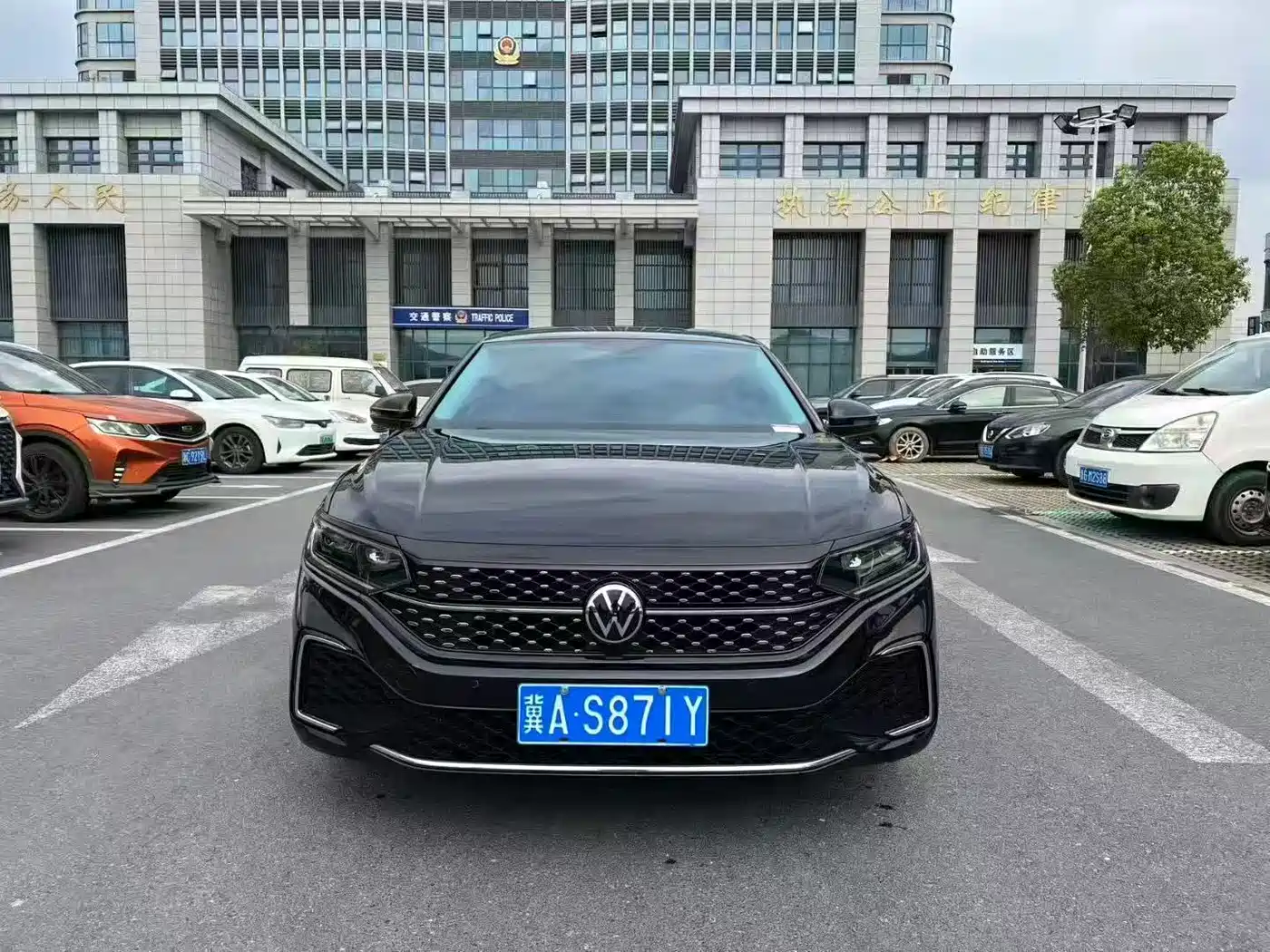 Volkswagen Passat 2023 Facelift 330TSI Starlight Elite Edition фото 2