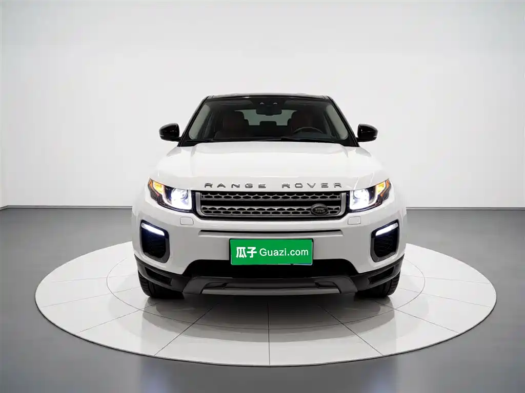 Land Rover Range Rover Evoque 2017 2.0T SE Smart Shine Edition фото 3