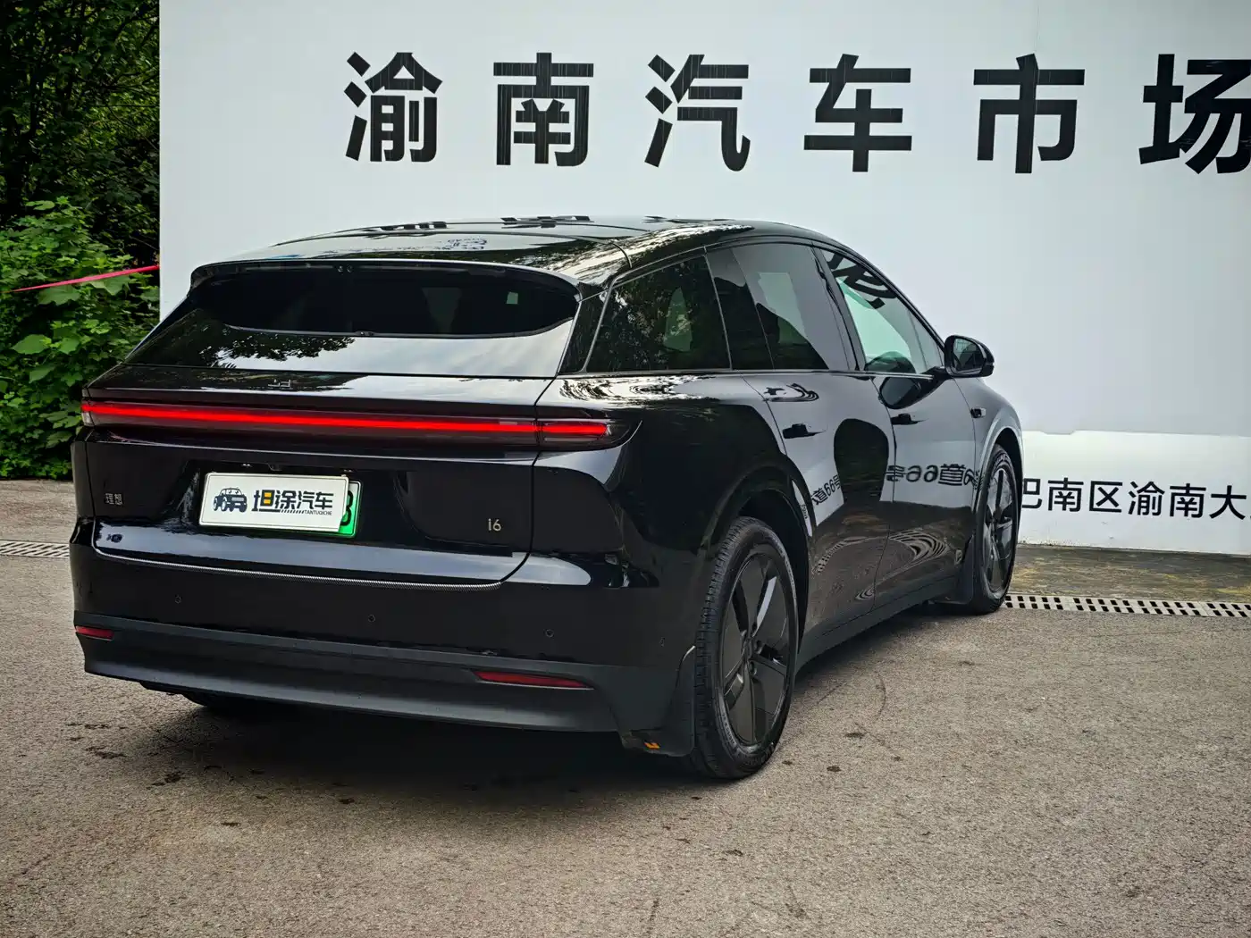 Li Auto i6 2026 2025 2WD Base Model