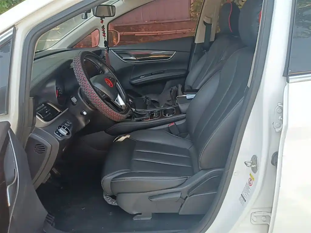 BYD Song MAX 2017 1.5T Auto Smart Elite 7-Seater фото 15