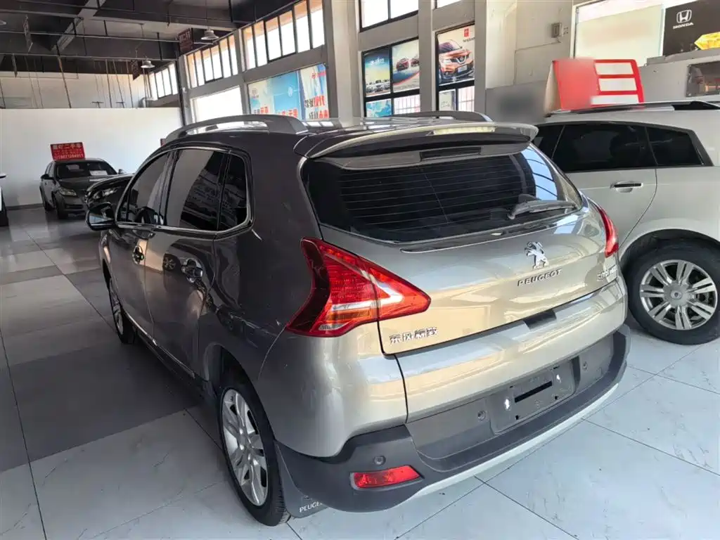 Peugeot 3008 2015 1.6THP Automatic Classic Edition фото 5