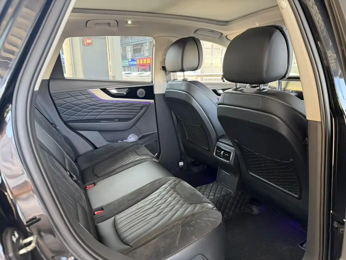 Hongqi HS5 2019 2.0T Smart Connect Joy Edition фото 6