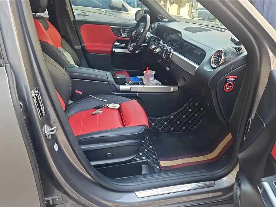Mercedes-Benz GLB AMG 2023 Model AMG GLB 35 4MATIC фото 8