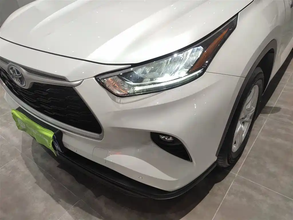Toyota Highlander 2023 2.5L Smart Hybrid Dual Engine FWD Elite 5-Seater фото 24