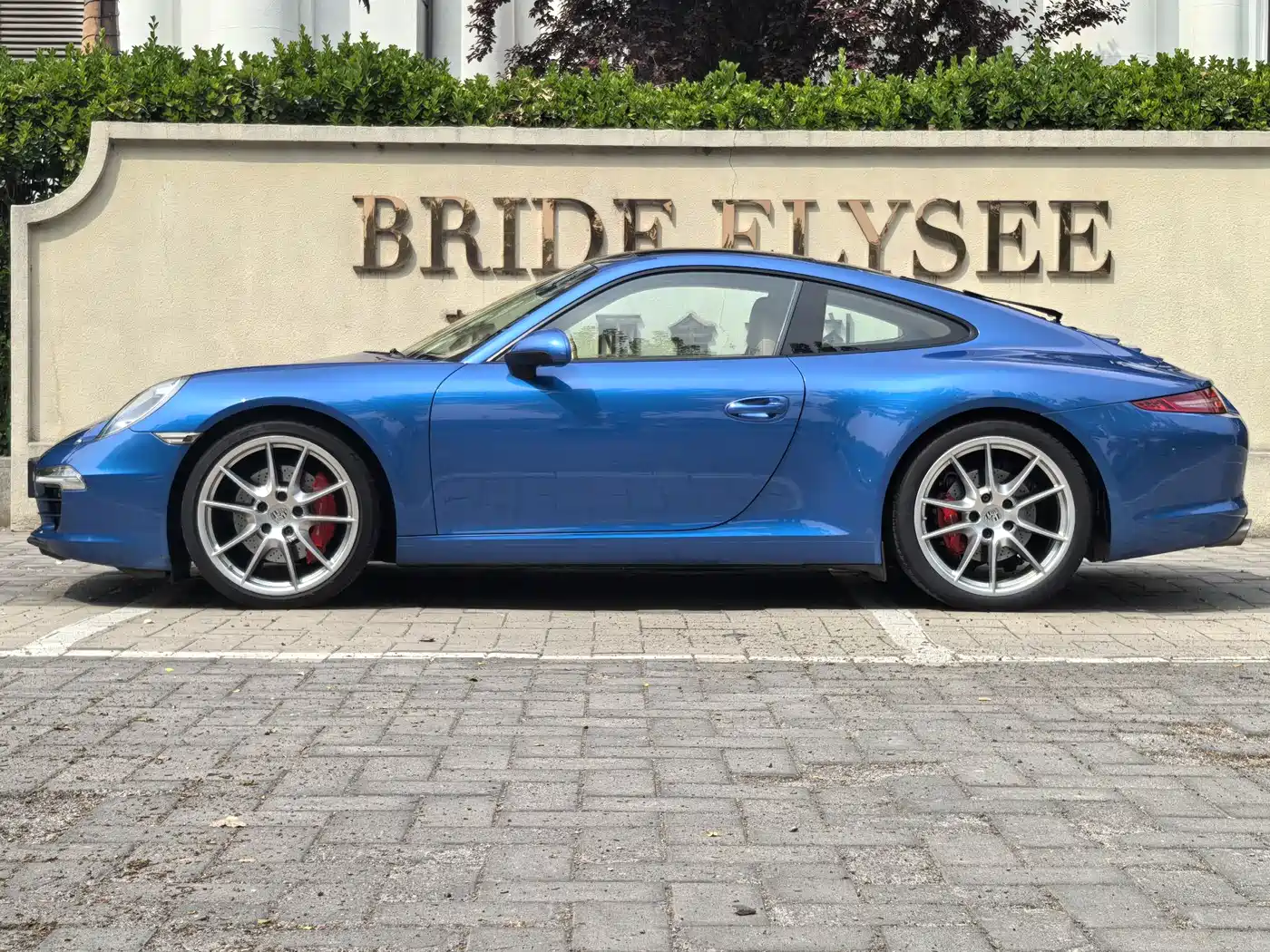 Porsche 911 2012 Carrera S 3.8L фото 8