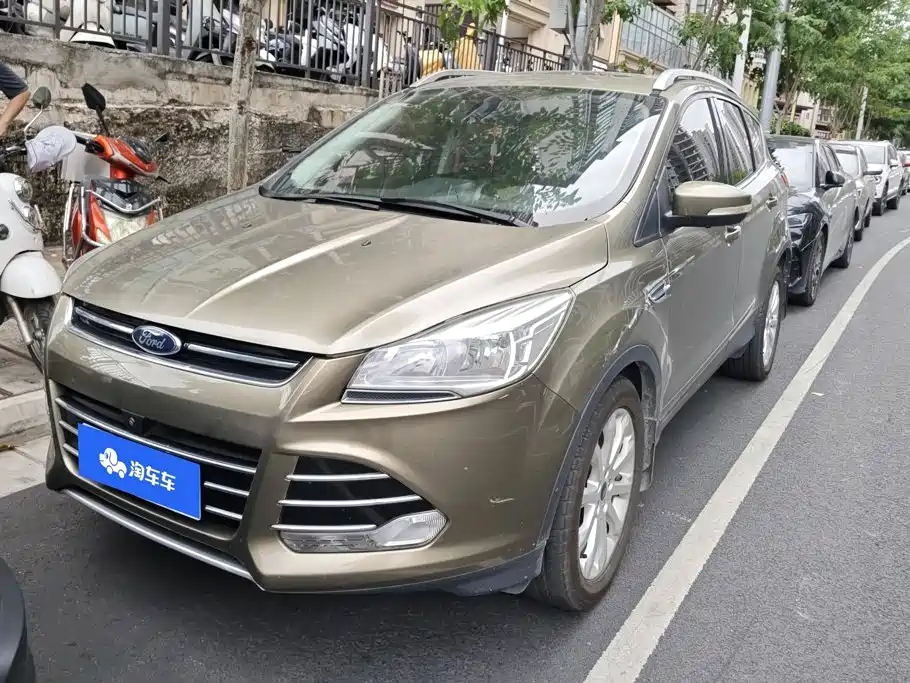 Photo 1 - Ford Kuga