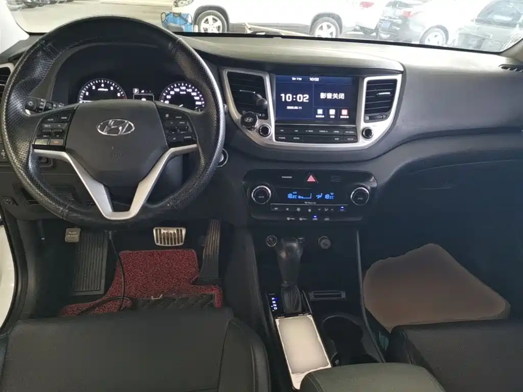 Hyundai Tucson 2018 1.6T DCT 2WD 15th Anniversary Special Edition фото 10