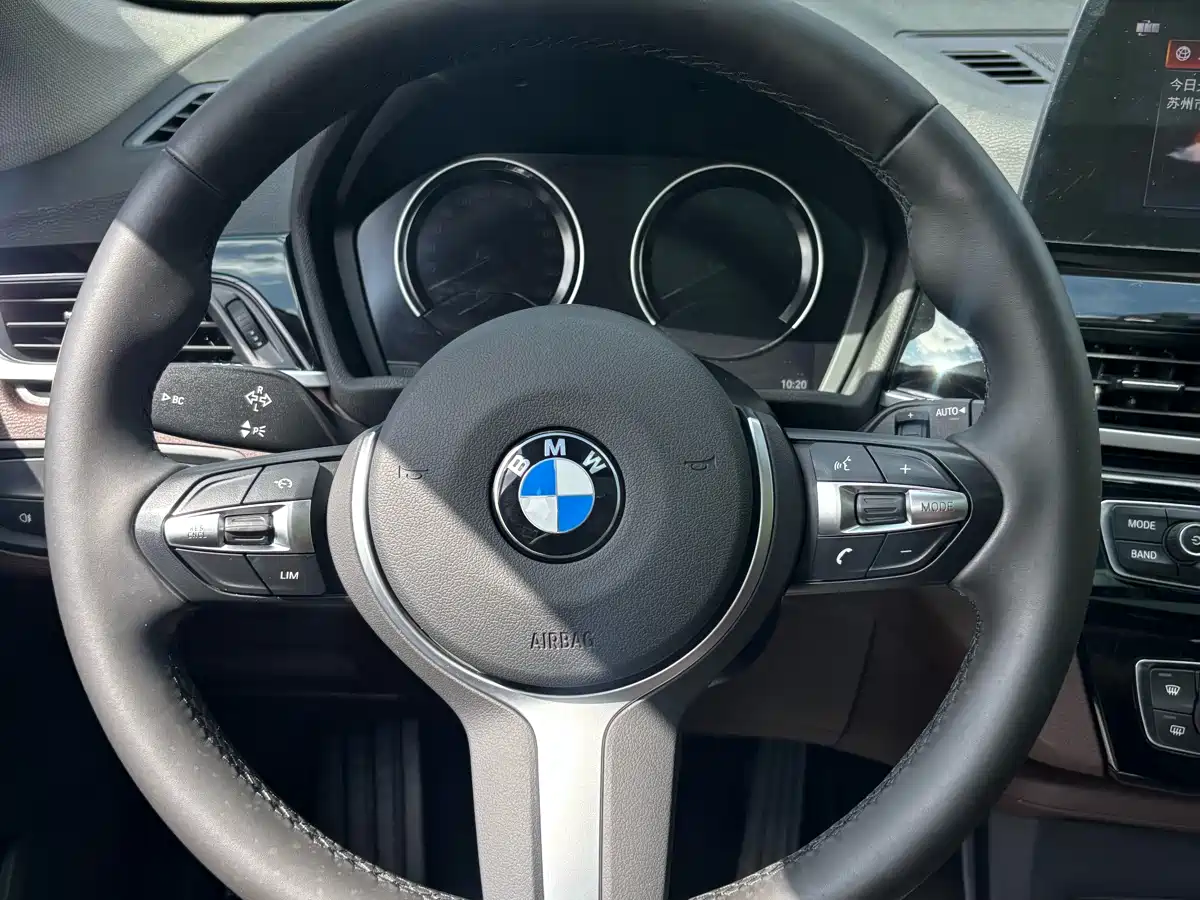 BMW X1 2021 sDrive25Li Leading фото 14