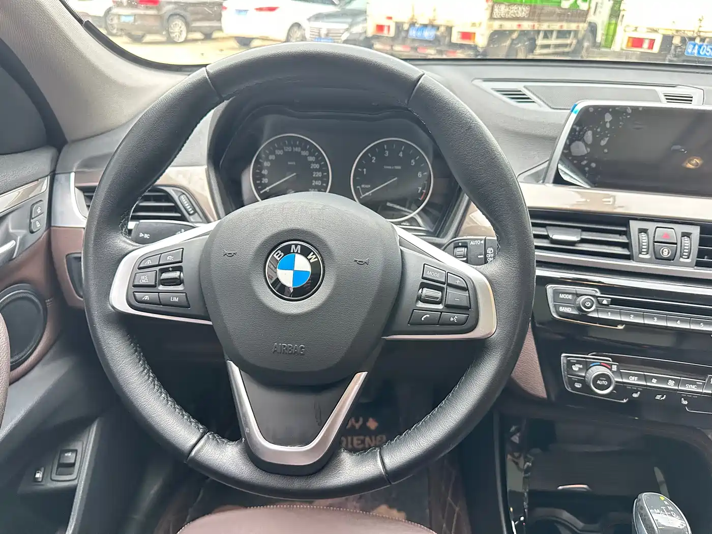 BMW X1 New Energy 2018 xDrive25Le Luxury Model фото 11