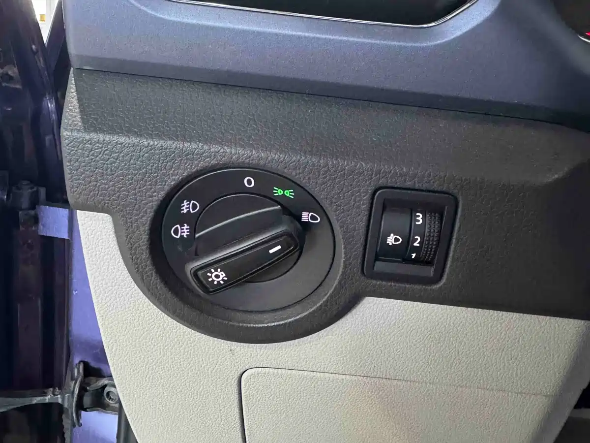 Volkswagen T-Cross 2021 280TSI DSG Comfort Edition фото 14