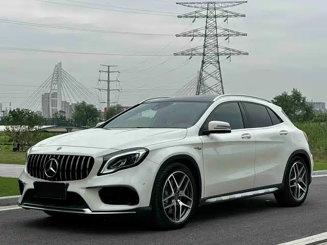  Mercedes-Benz Mercedes-Benz GLA AMG 2017 AMG GLA 45 4MATIC