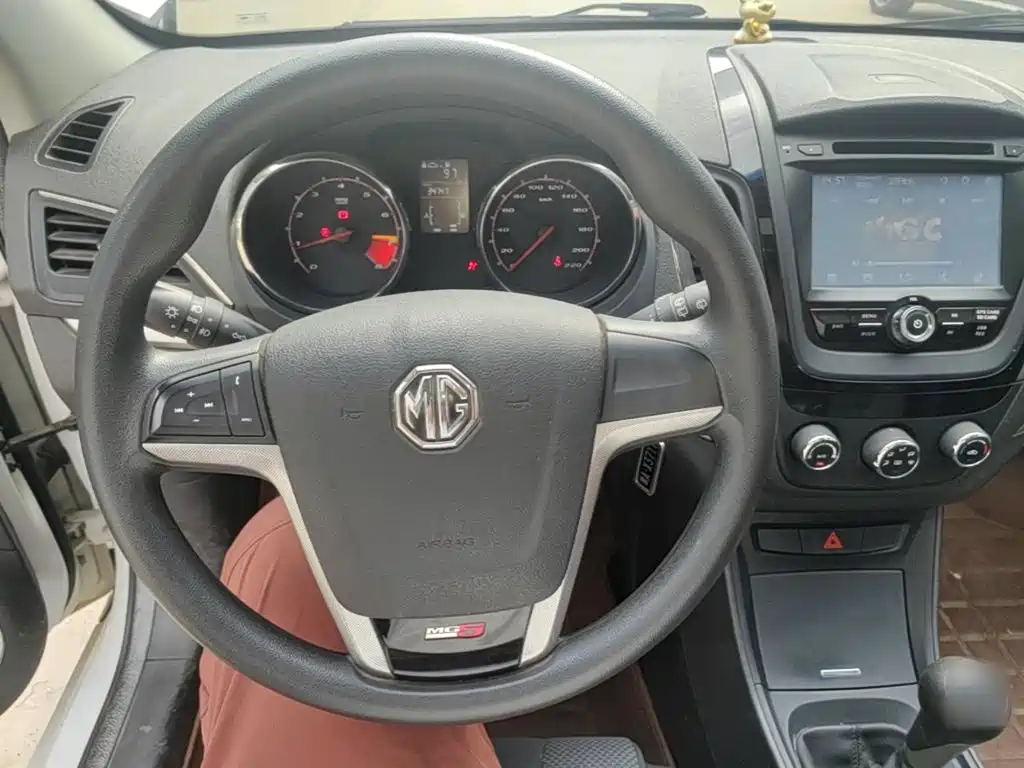 MG MG5 2015 2014 1.5T Manual Luxury