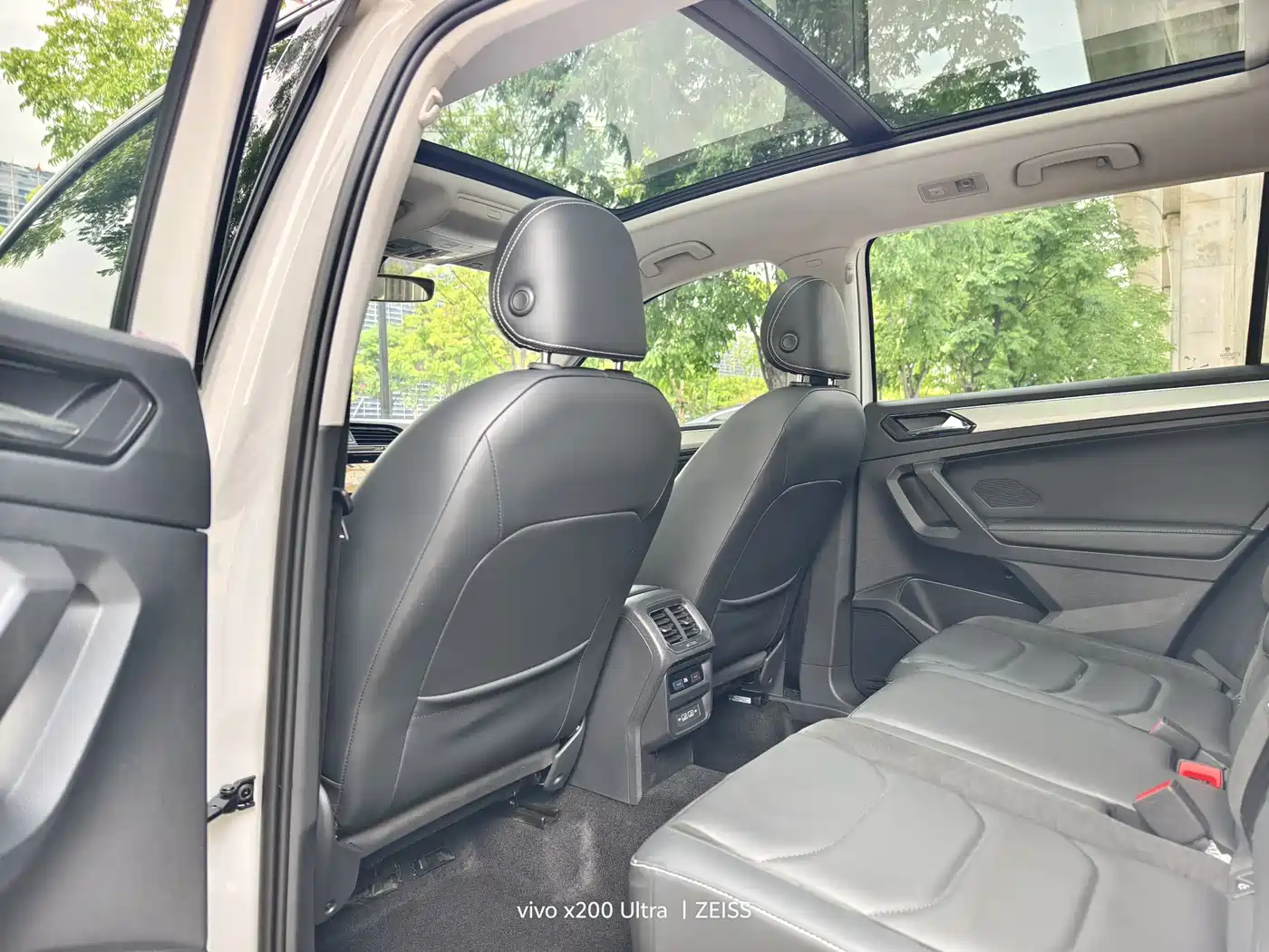 Volkswagen Tiguan L 2020 330TSI Auto 2WD Smart Luxury China VI фото 5