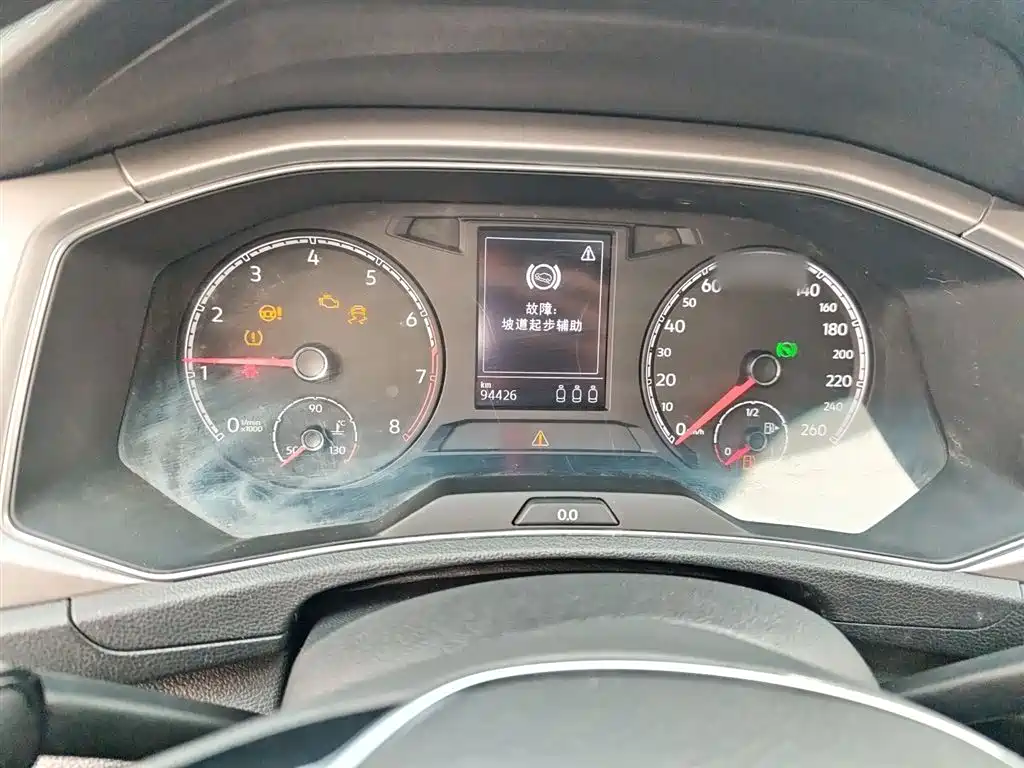 VOLKSWAGEN T-ROC EXPLORING SONGS