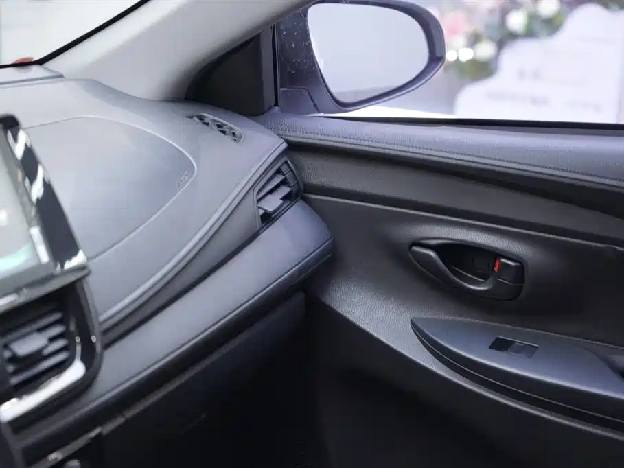 Toyota Vios FS 2021 1.5L CVT Fengchi Edition фото 14