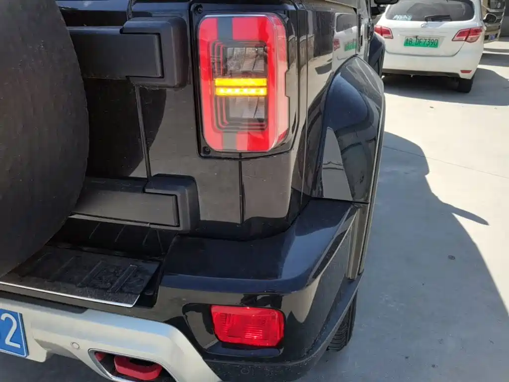 BAIC ORV Beijing Offroad BJ40 2019 PLUS 2.3T Automatic 4WD Luxury Edition China VI фото 8