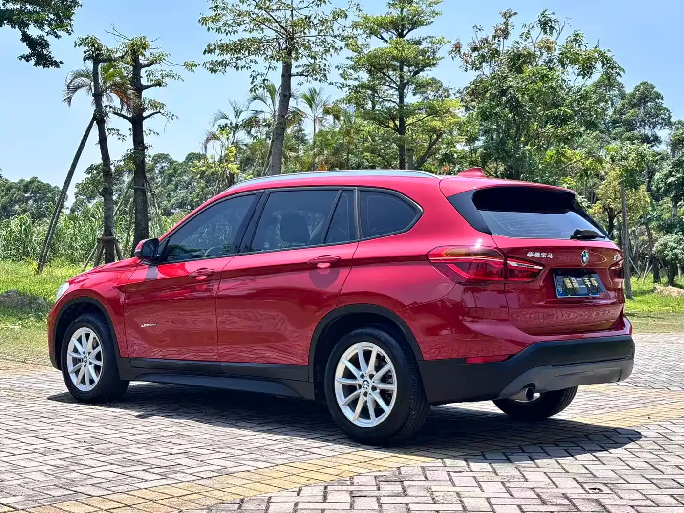 BMW X1 2018 sDrive18Li Fashion Model фото 6