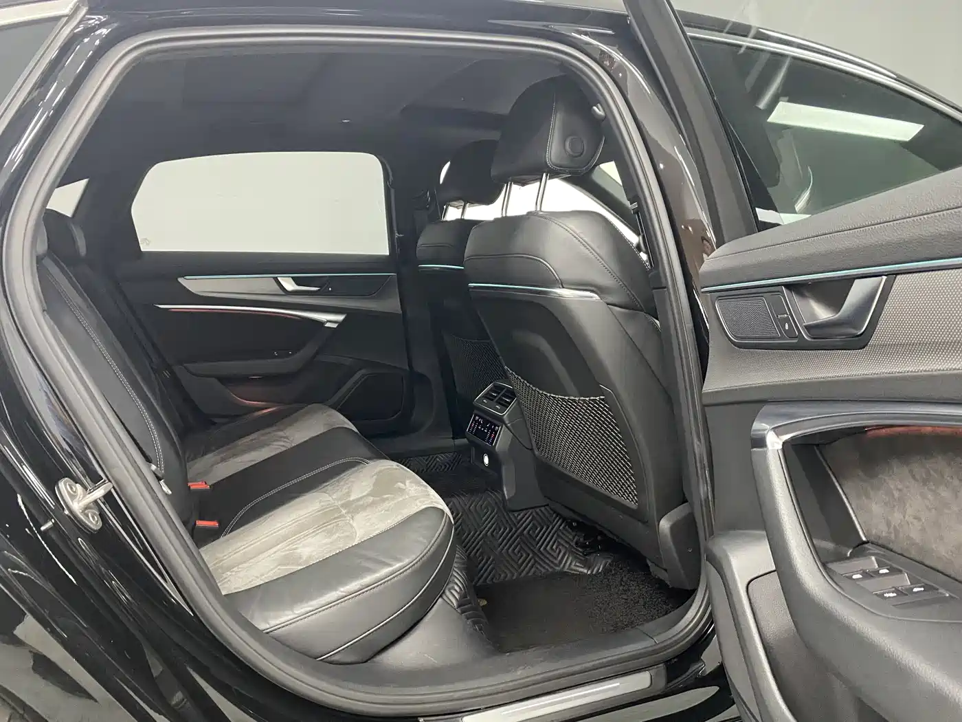 Audi A6L New Energy 2020 55 TFSI e quattro фото 14