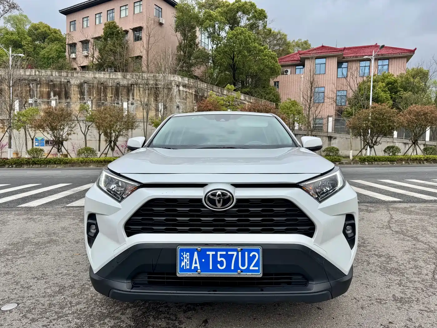Toyota RAV4 Rongfang 2024 2.0L CVT FWD Urban Edition фото 3