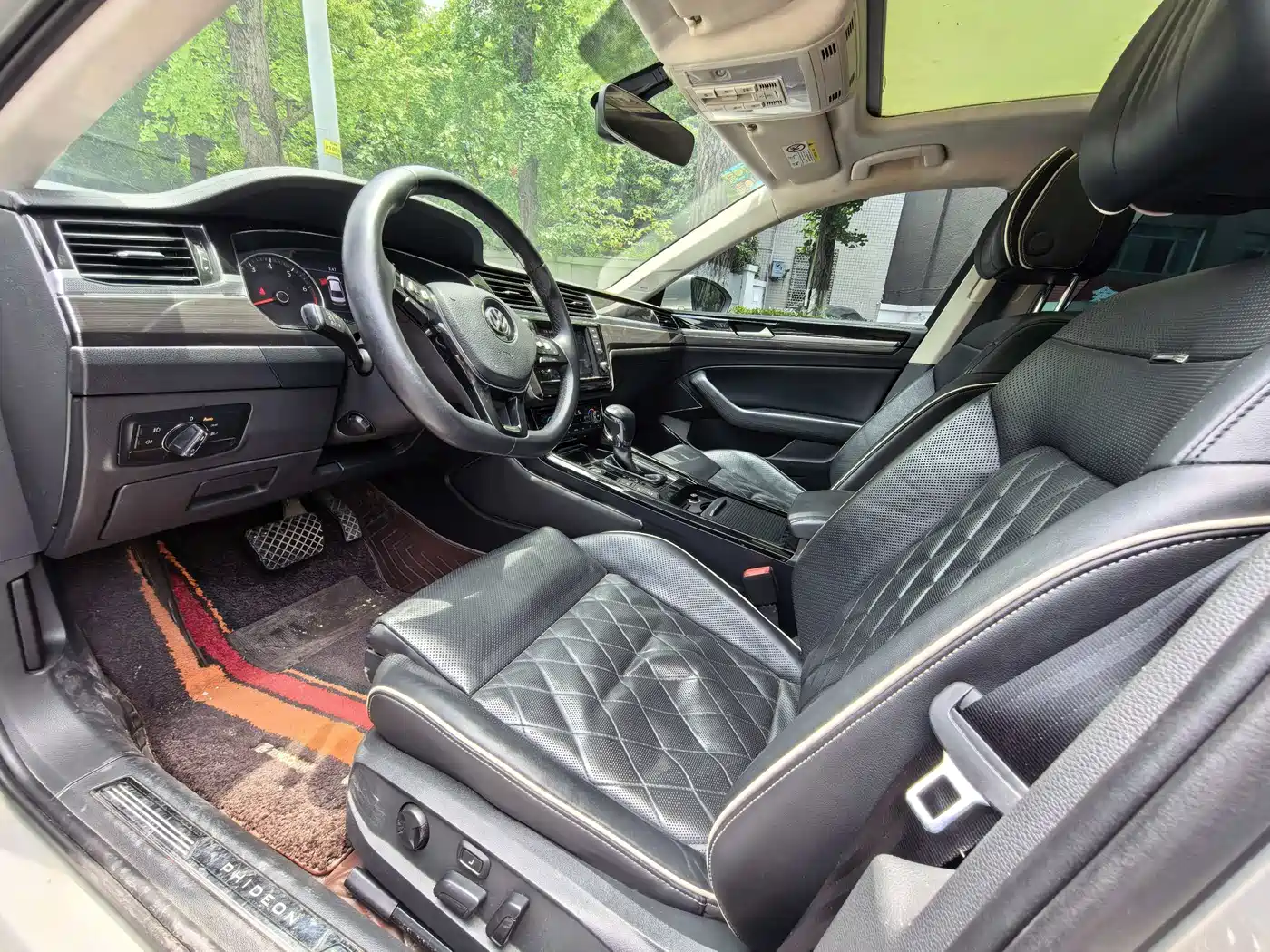 Volkswagen Phideon 2016 380TSI 2WD Executive Edition фото 4