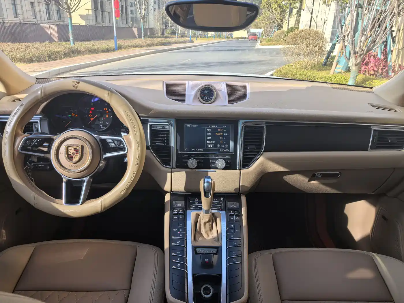 Porsche Macan 2016 Macan 2.0T фото 8