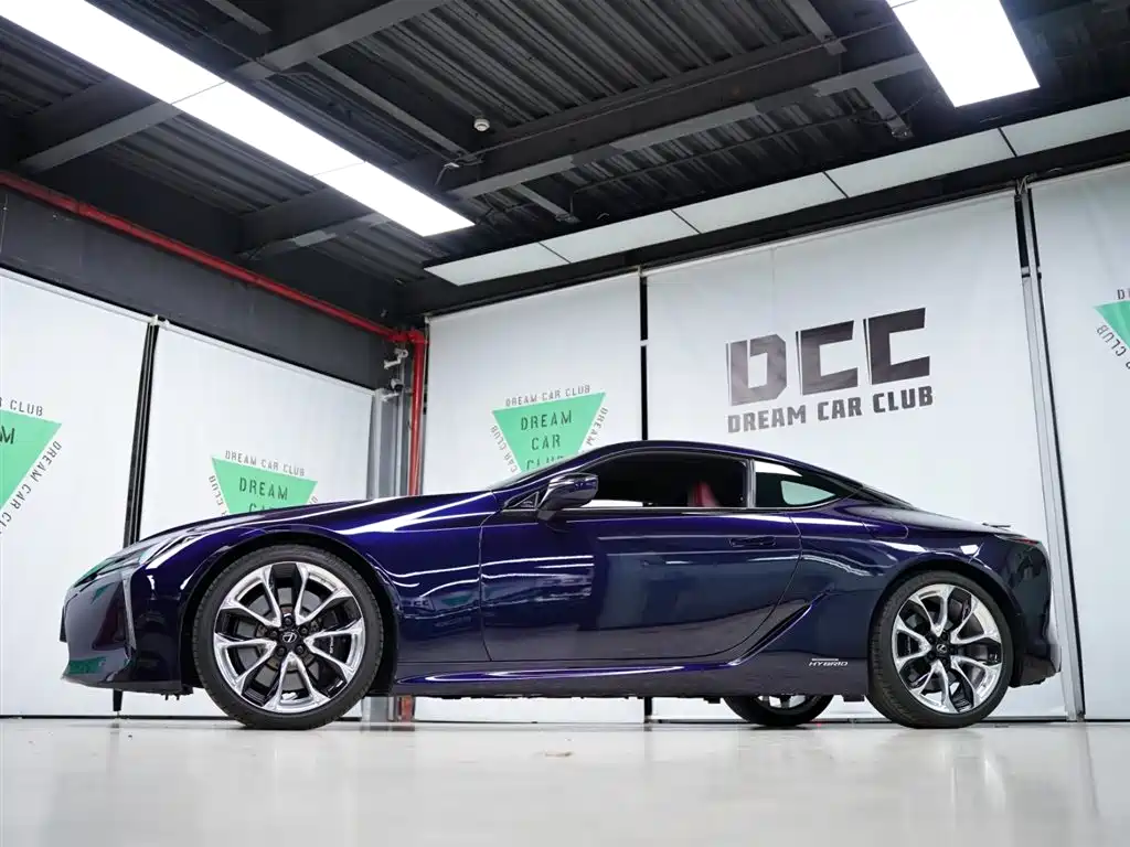 Lexus LC 2018 500h Sport Edition фото 25