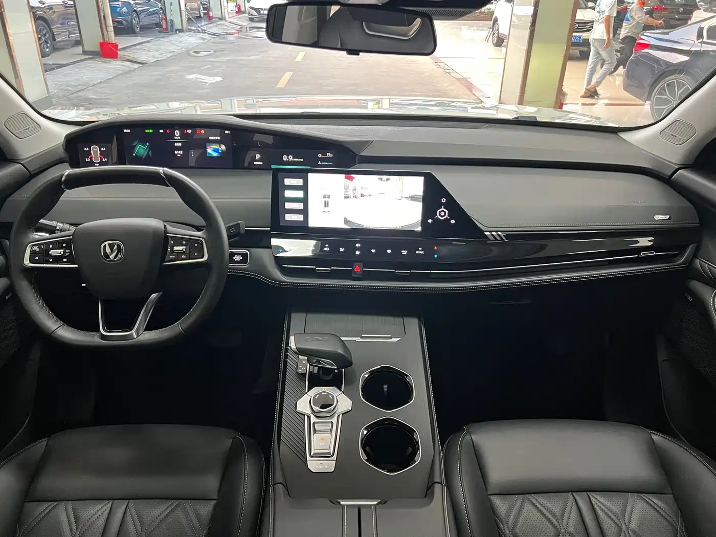 Changan UNI-K 2024 2024 2.0T FWD Global Edition