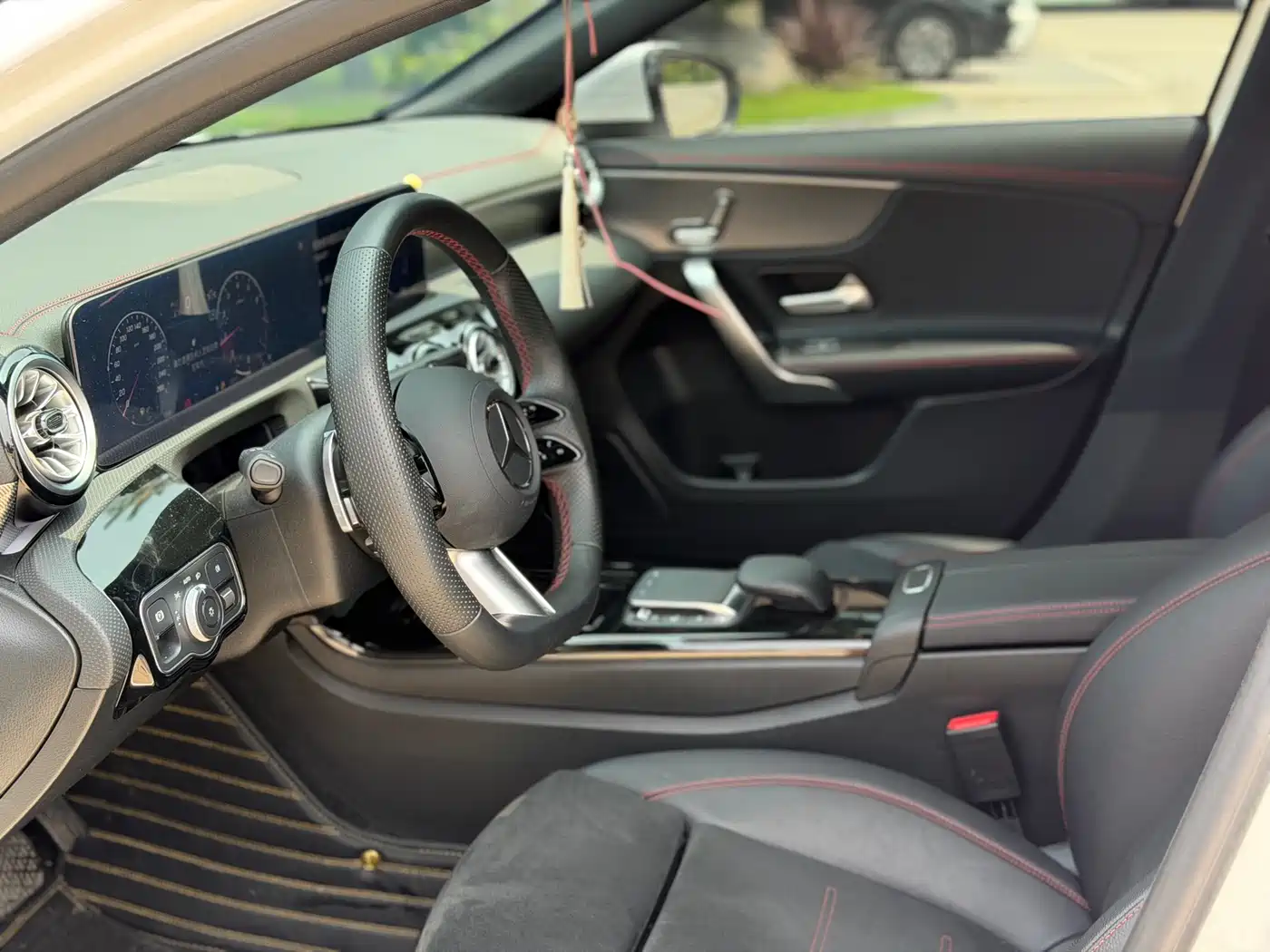 Mercedes-Benz A-Class 2024 Facelift A 200 L Fashion фото 8