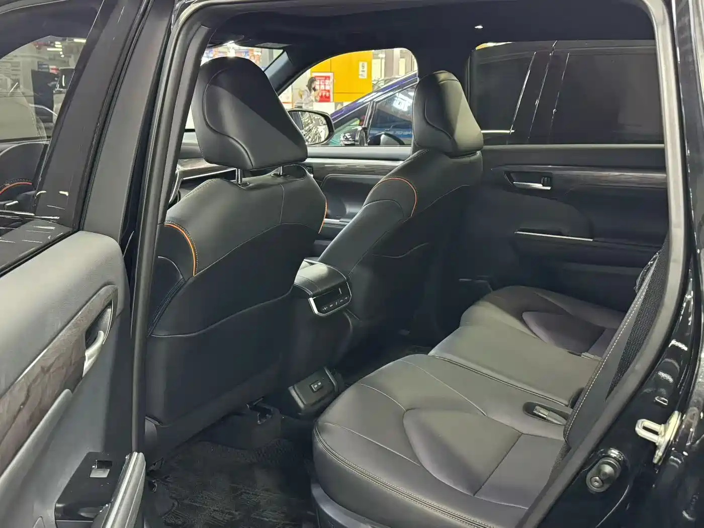 Toyota Crown Kluger 2024 2.5L HEV 4WD Luxury Edition фото 5