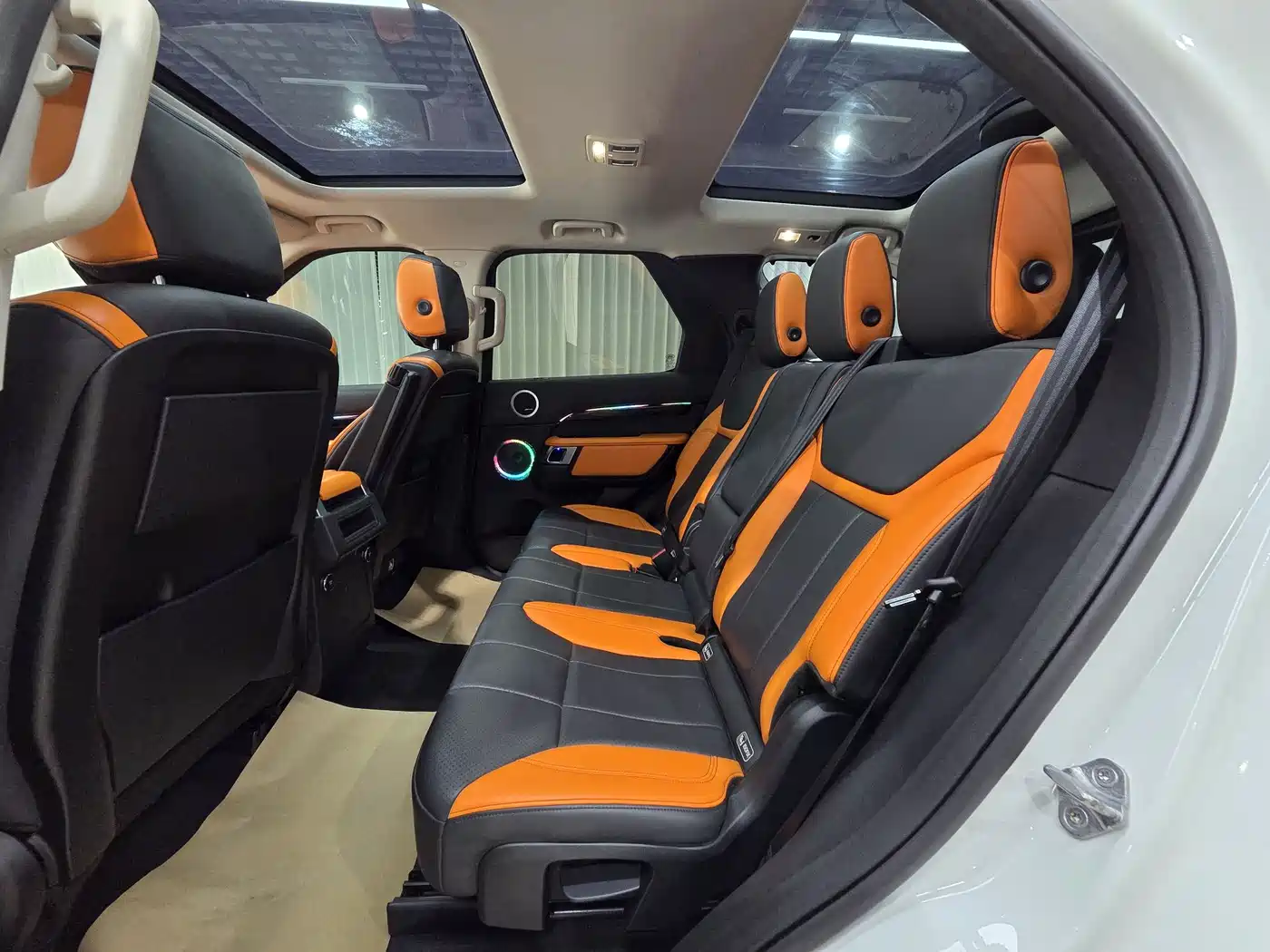 Land Rover Discovery 2018 3.0 SC V6 SE фото 10