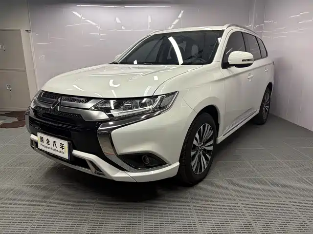 Mitsubishi Outlander 2021 2.0L FWD Comfort Edition 5-seater
