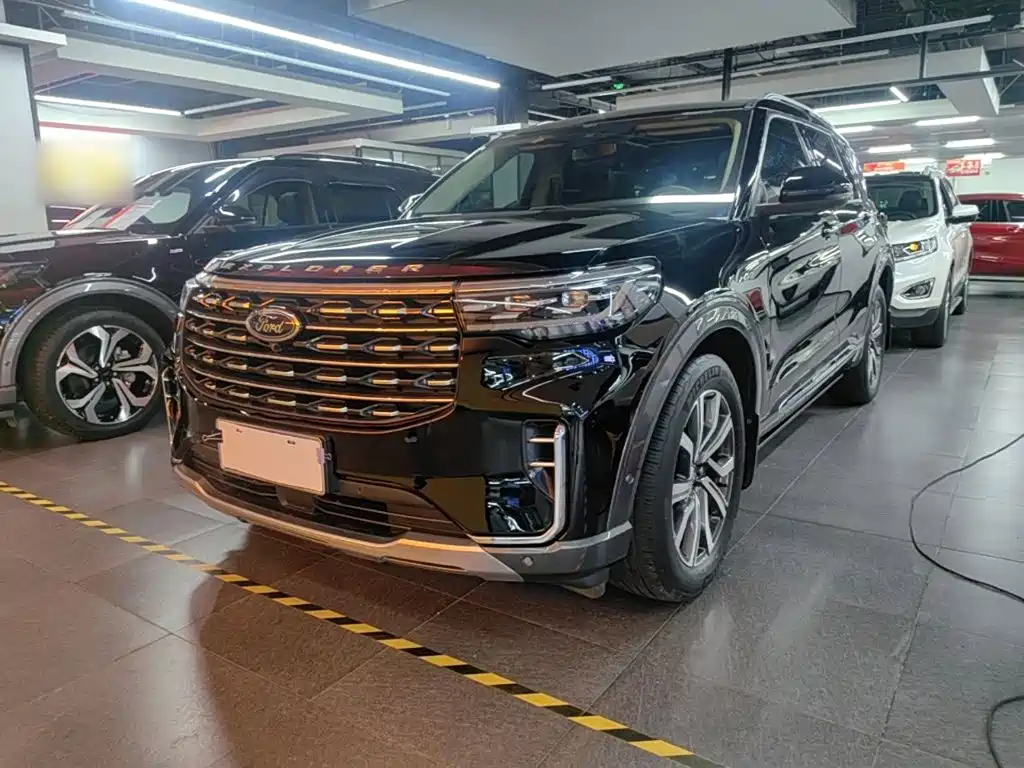 Фото 2 - Ford Explorer