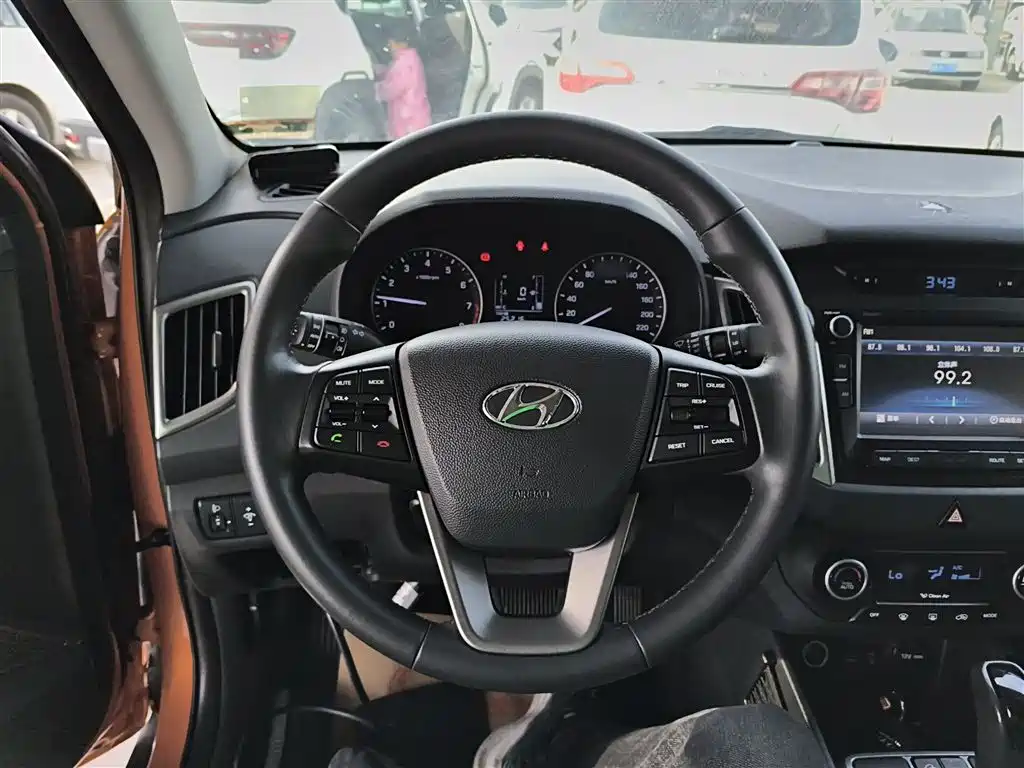Hyundai Beijing Hyundai ix25 2015 1.6L Automatic FWD Premium DLX фото 11