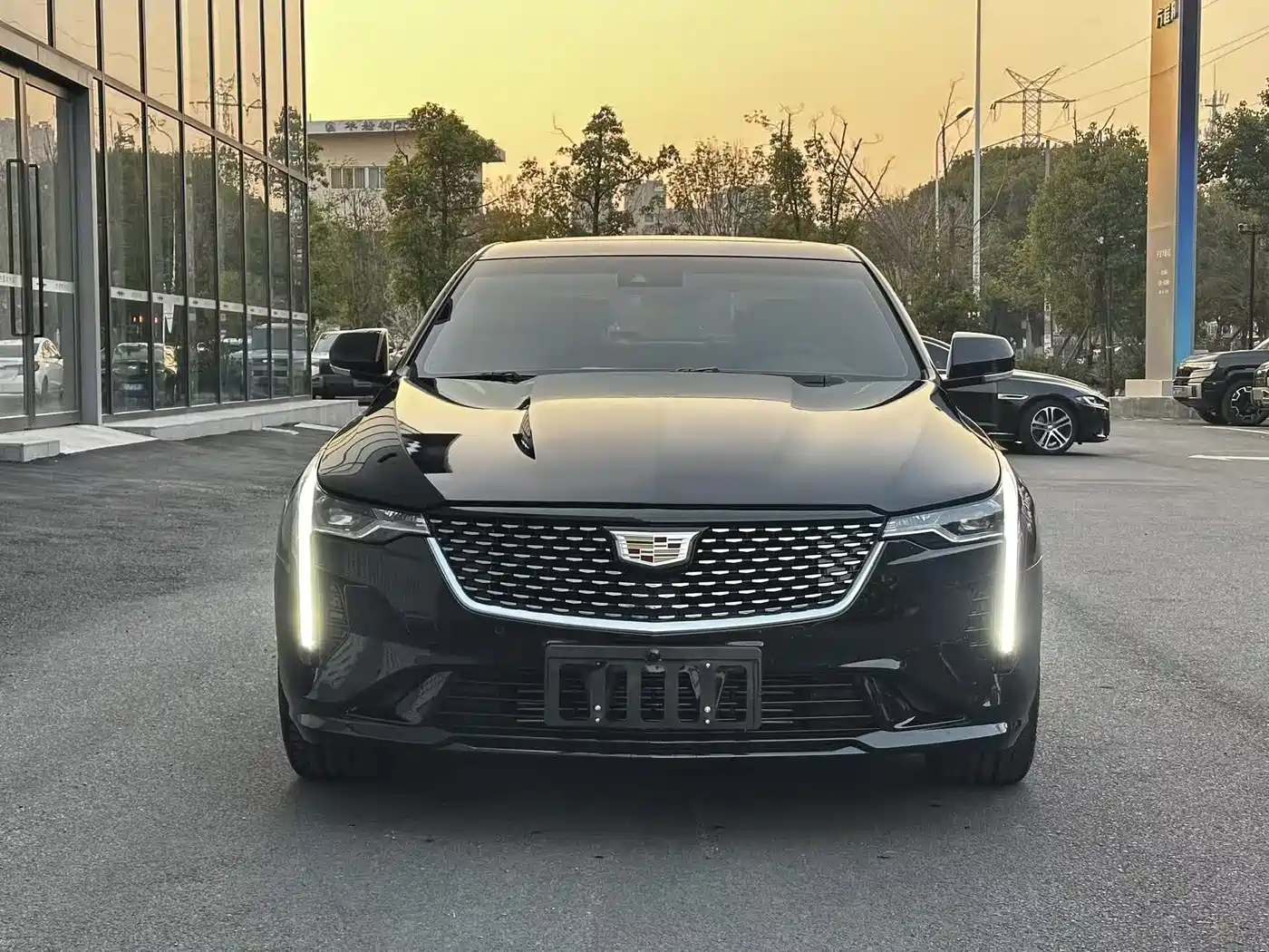CADILLAC CT4
