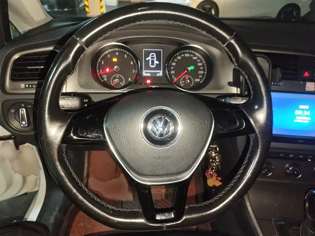 Volkswagen Golf 2016 230TSI Automatic Comfort фото 3