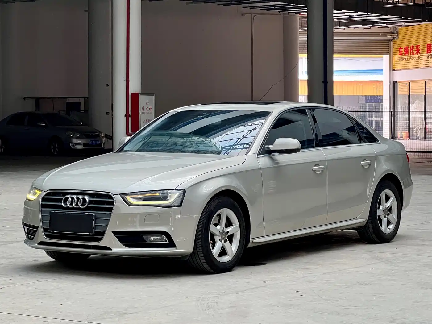 Audi A4L 2016 30 TFSI Collector's Edition Automatic Comfort