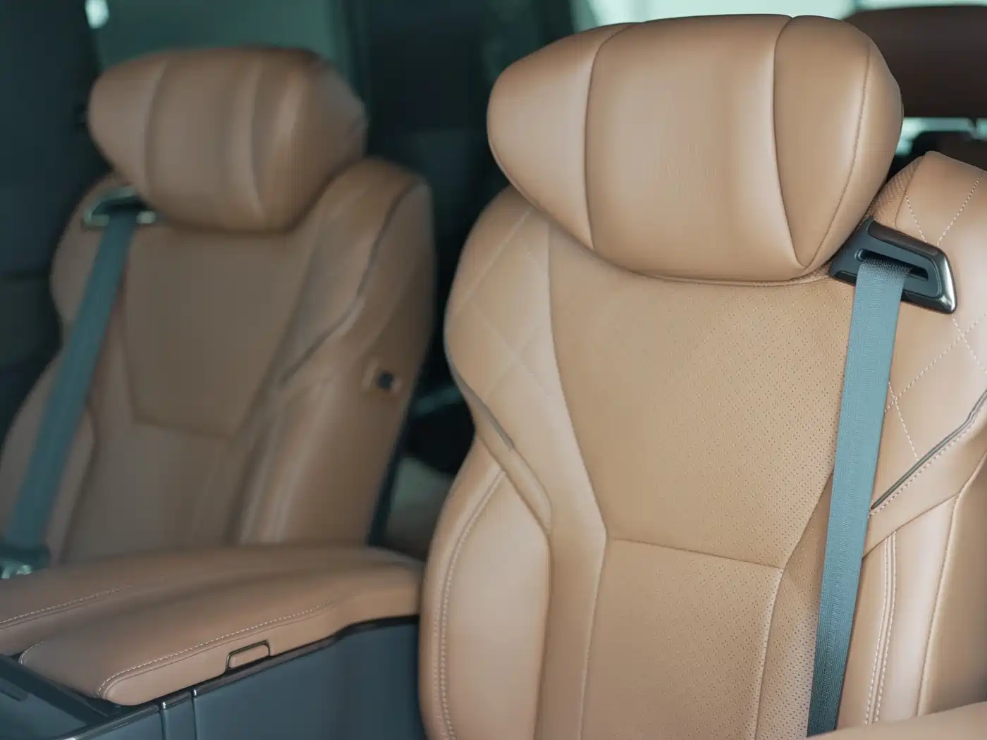 Toyota Alphard 2024 Hybrid 2.5L Ultimate Enjoyment Edition фото 12
