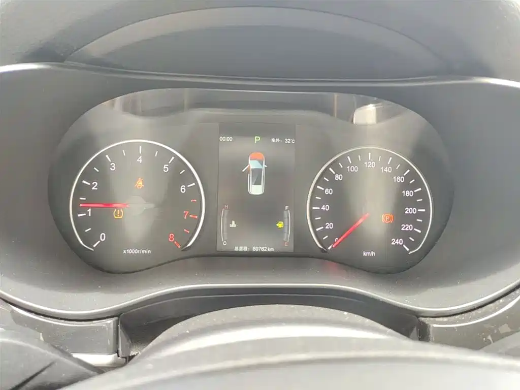 BYD Song MAX 2017 1.5T Auto Smart Connect Premium 7-seater фото 12