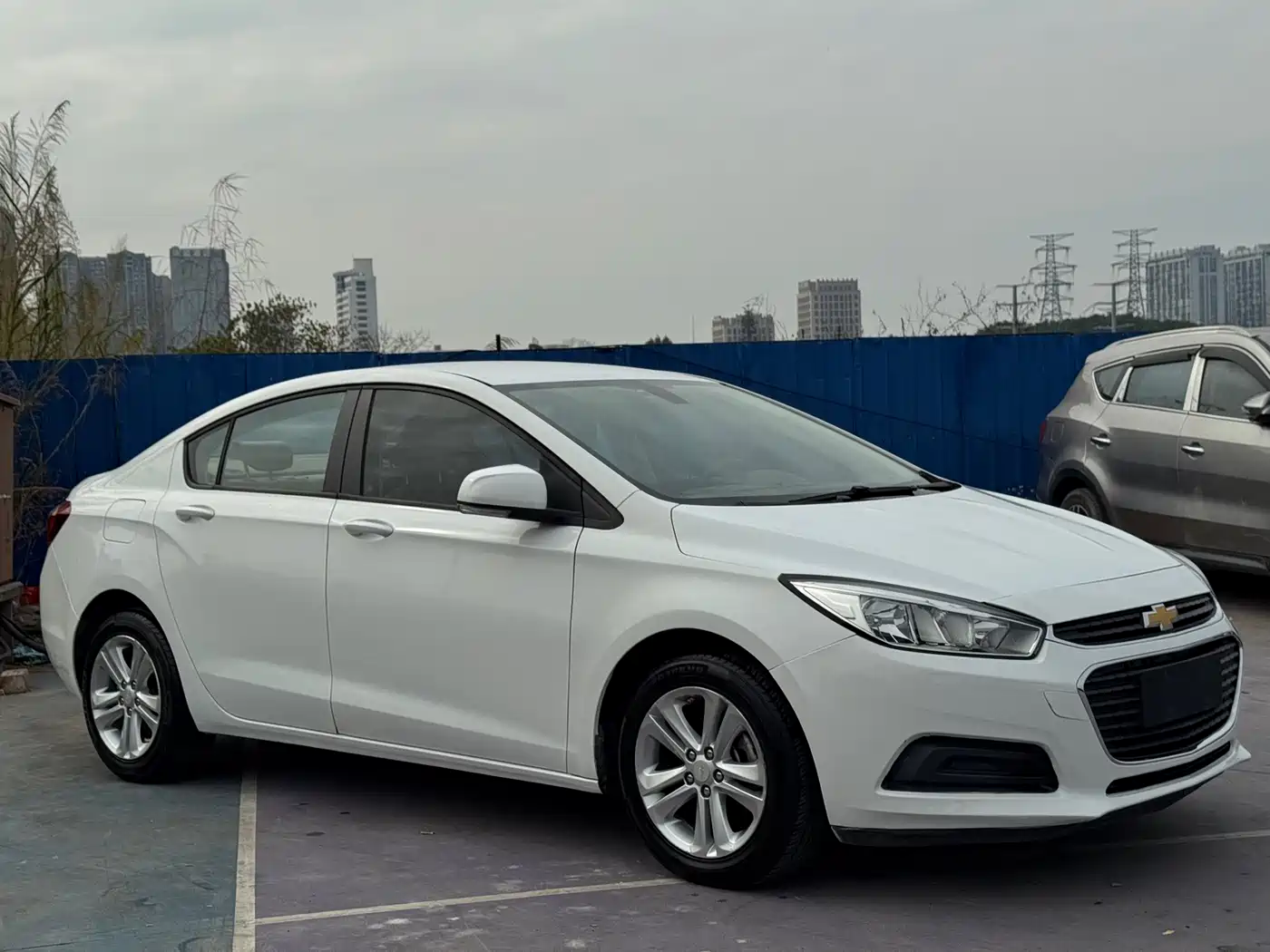 Chevrolet Cruze 2015 1.5L Automatic Fashion Navigation Edition фото 3