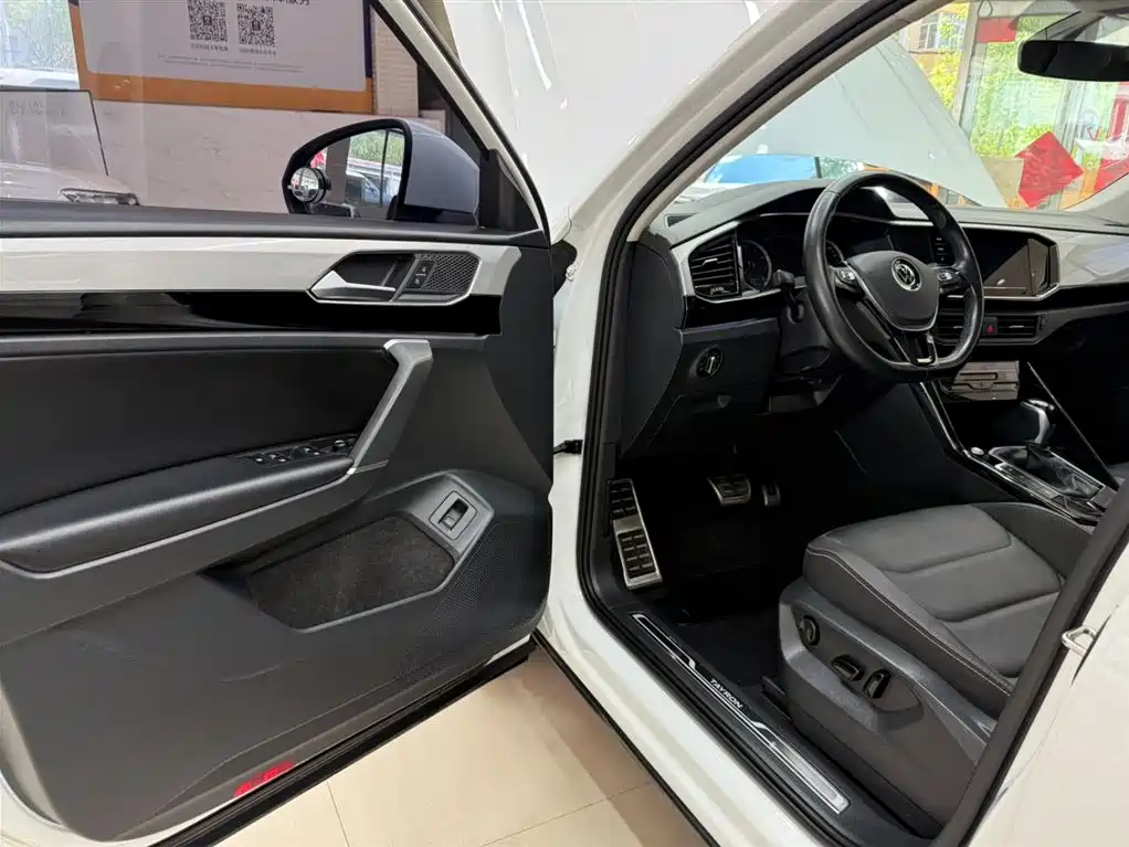 Volkswagen Tayron 2022 280TSI 2WD Luxury Smart Connect Edition фото 14