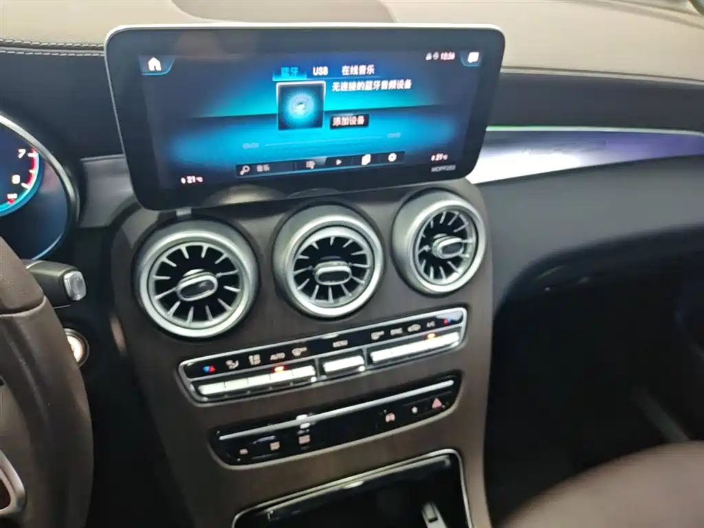 Mercedes-Benz GLC 2021 GLC 260 L 4MATIC Sporty фото 20