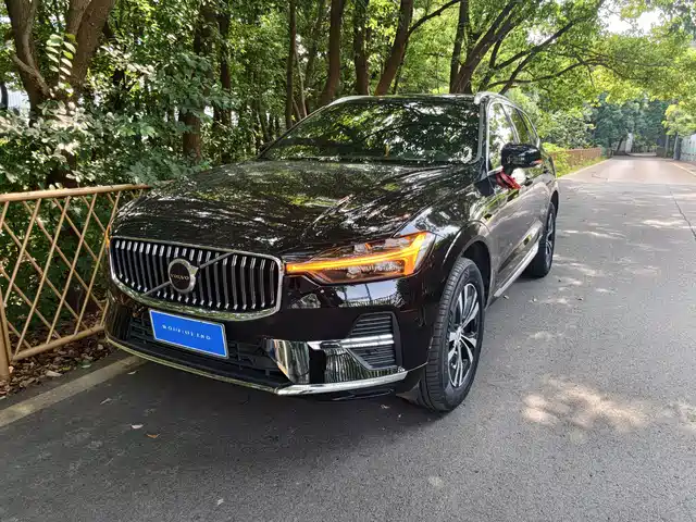 Volvo XC60 2025 B5 AWD Smart Luxury Edition
