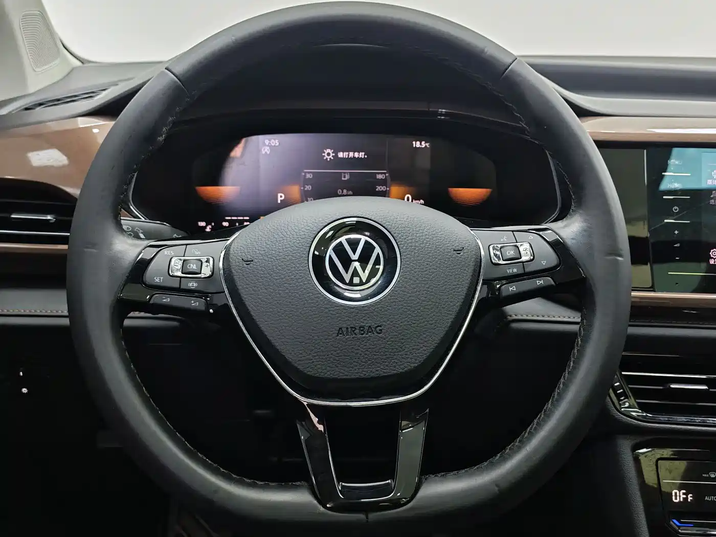 Volkswagen Tharu 2022 280TSI 2WD Comfort фото 12