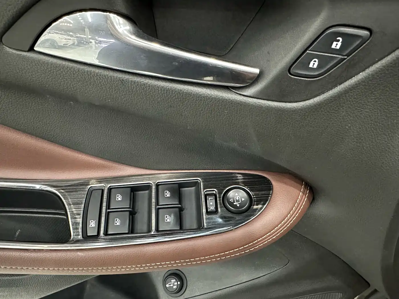 Buick Envision Plus 2019 28T AWD Elite Model China VI фото 21