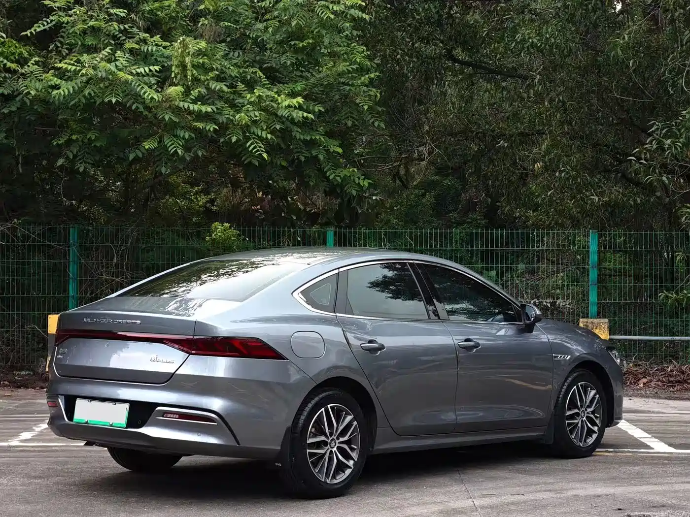 BYD Qin PLUS 2021 DM-i 55KM Flagship фото 5