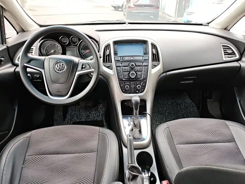 Buick Excelle 2014 XT 1.6L Automatic Fashion фото 10
