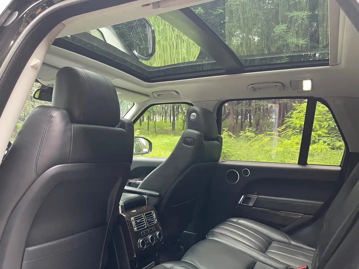 Land Rover Range Rover 2015 2013 NA 5.0 V8 Vogue